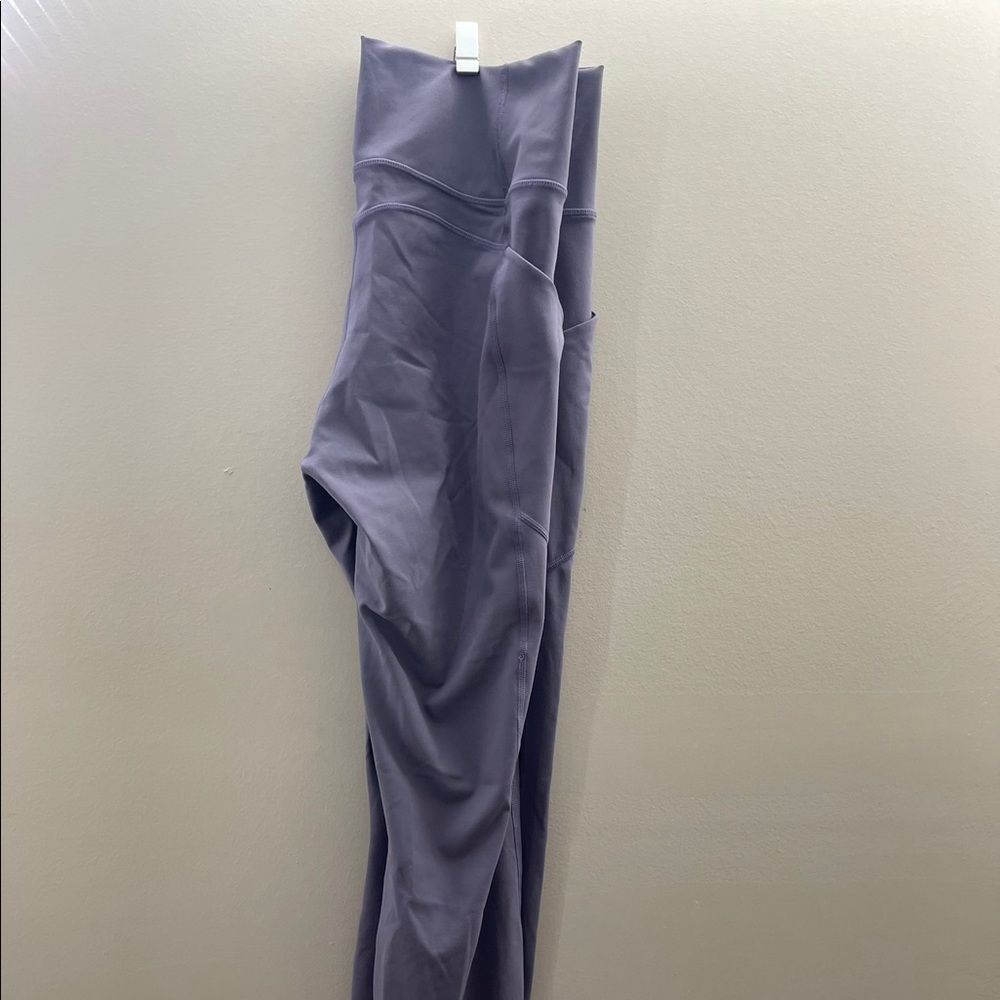 Pure Luxe by Fabletics legging